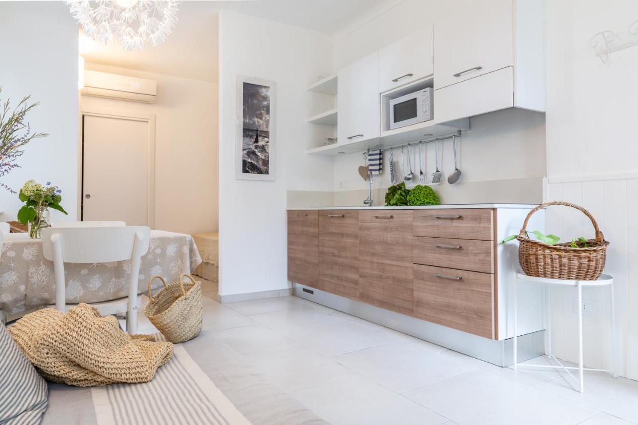 Pochi Passi Dal Mare Appartement San Bartolomeo Al Mare Buitenkant foto