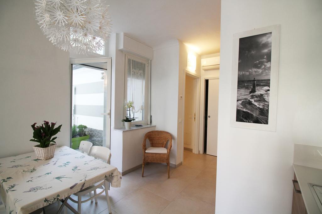 Pochi Passi Dal Mare Appartement San Bartolomeo Al Mare Buitenkant foto